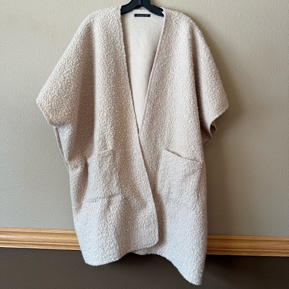 Do Everything In Love open front pocket kimono - Picture 3 of 6